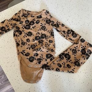 Baby Gap Black & Brown Black Floral Matching Set